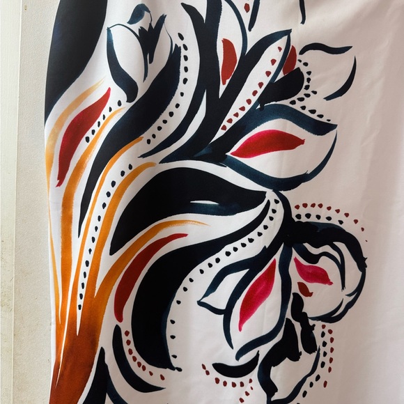 Eloquii Floral Print white w/ multiple colors Print Skirt - Picture 4 of 8